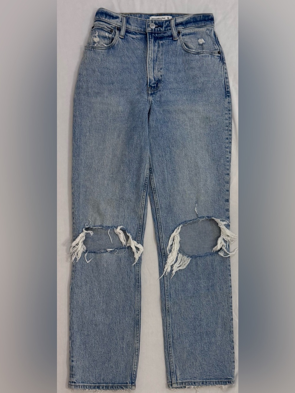 Abercrombie Curve Love 90s Straight Jeans Size 26 Ultra High Rise Distressed